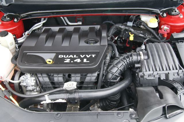 2013 Dodge Avenger Base