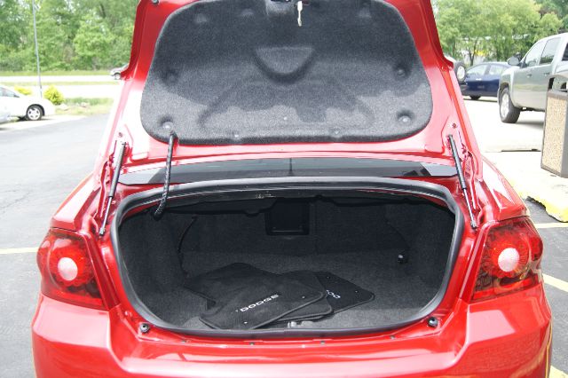 2013 Dodge Avenger Base