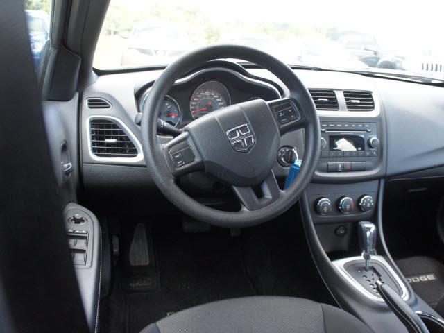 2013 Dodge Avenger SE