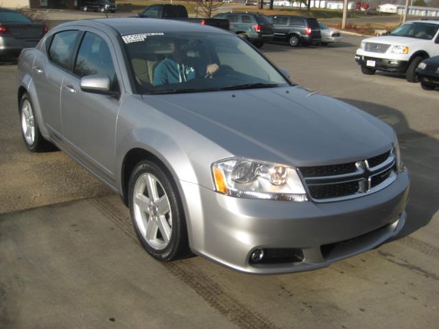 2013 Dodge Avenger S
