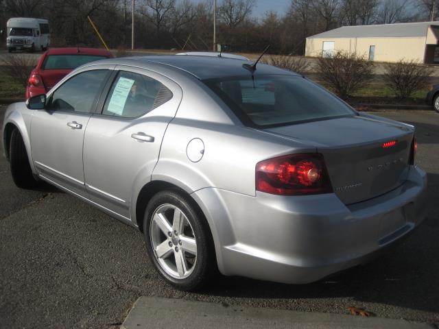 2013 Dodge Avenger S