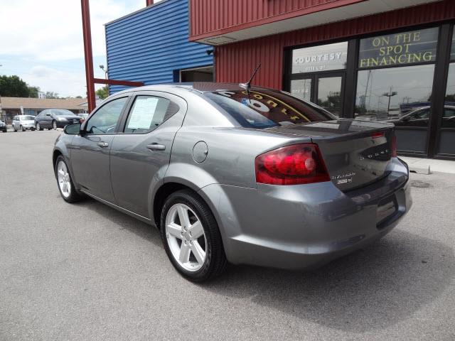 2013 Dodge Avenger SE