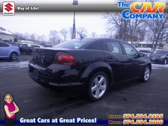 2013 Dodge Avenger V6 Deluxe