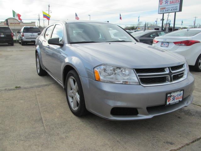 2013 Dodge Avenger Base