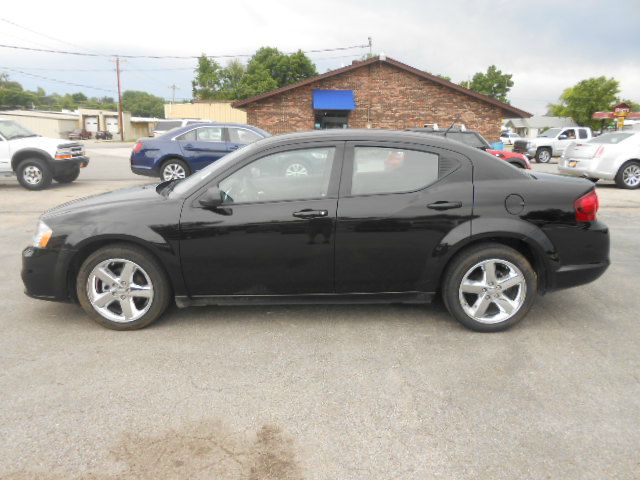 2013 Dodge Avenger SE