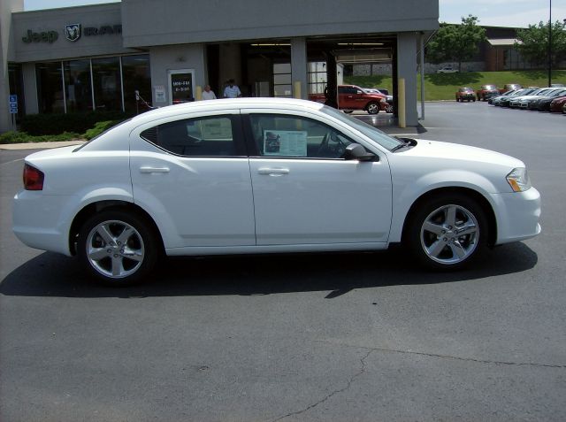 2013 Dodge Avenger SE