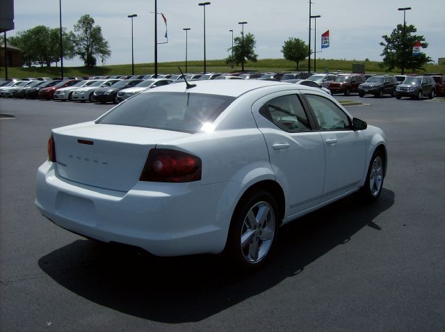 2013 Dodge Avenger SE