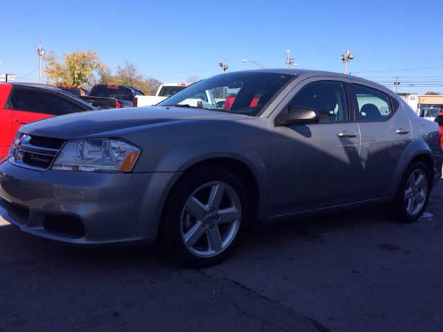2013 Dodge Avenger Base