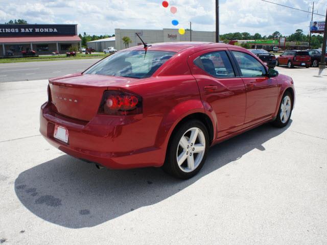 2013 Dodge Avenger SE