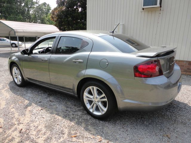 2013 Dodge Avenger SE