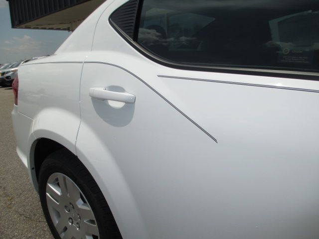 2014 Dodge Avenger LS Flex Fuel 4x4 This Is One Of Our Best Bargains