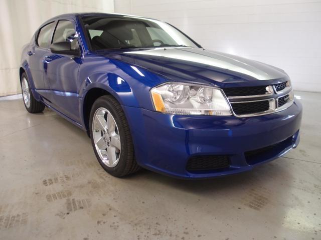 2014 Dodge Avenger 3500 Laramie Crew Cab 4WD
