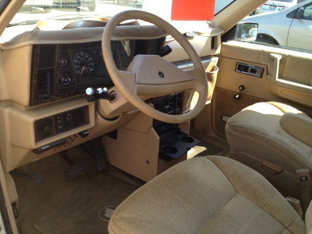1987 Dodge Caravan X