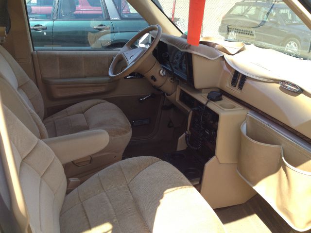 1987 Dodge Caravan X