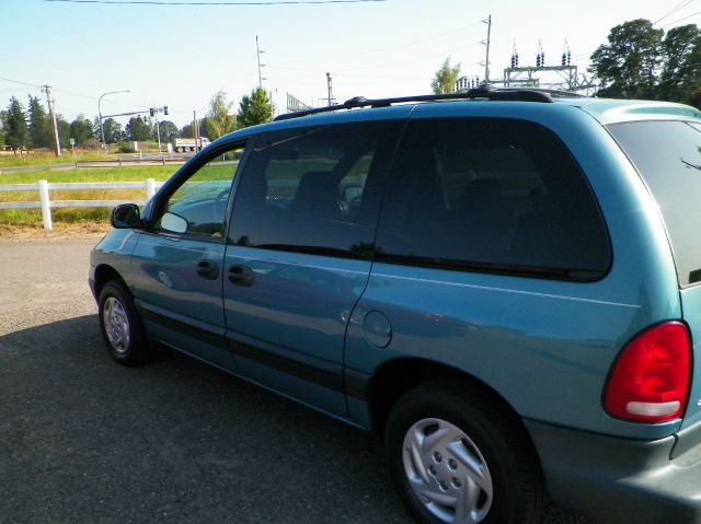1996 Dodge Caravan SE