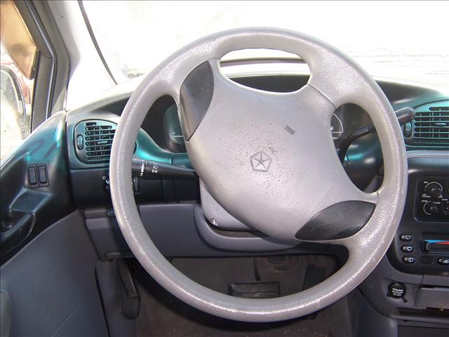 1996 Dodge Caravan Base