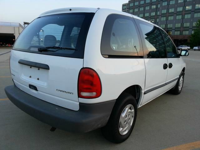 1999 Dodge Caravan Base