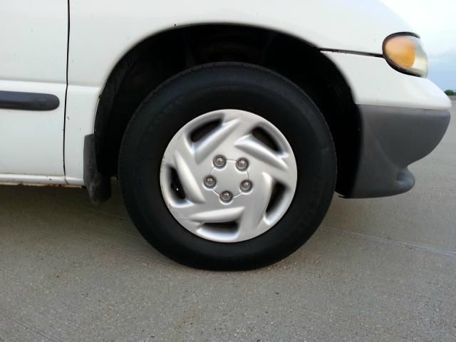 1999 Dodge Caravan Base
