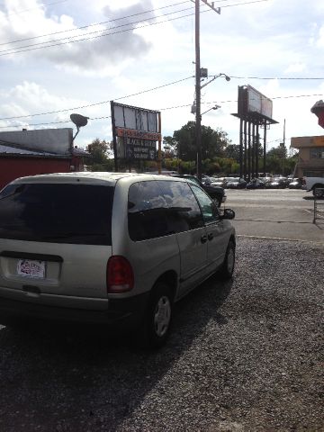 1999 Dodge Caravan Base