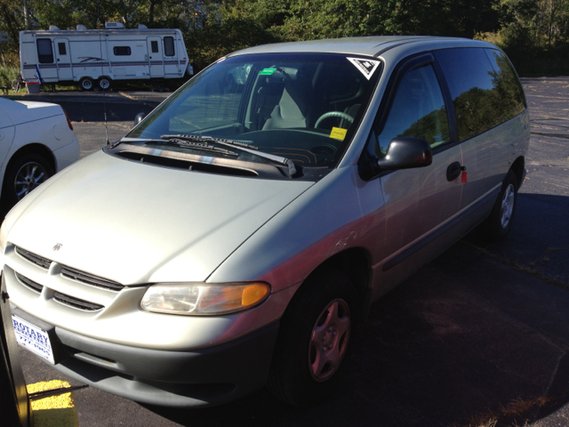 1999 Dodge Caravan Base