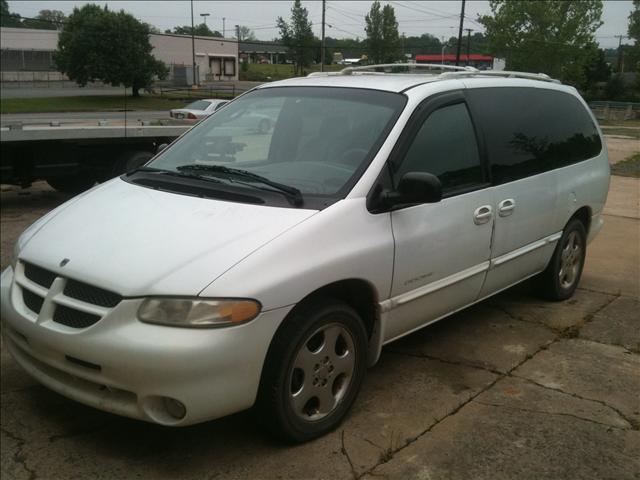 1999 Dodge Caravan Luxury Edition