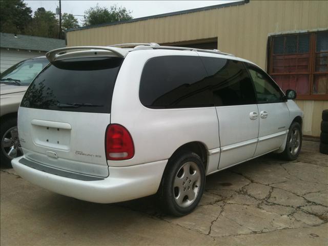 1999 Dodge Caravan Luxury Edition