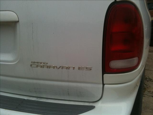 1999 Dodge Caravan Luxury Edition