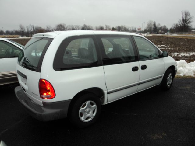 1999 Dodge Caravan Base
