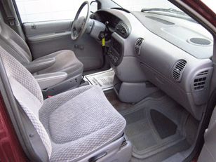 1999 Dodge Caravan Base