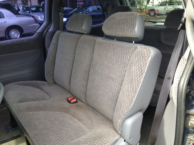 2000 Dodge Caravan SE