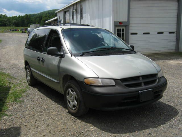 2000 Dodge Caravan Base