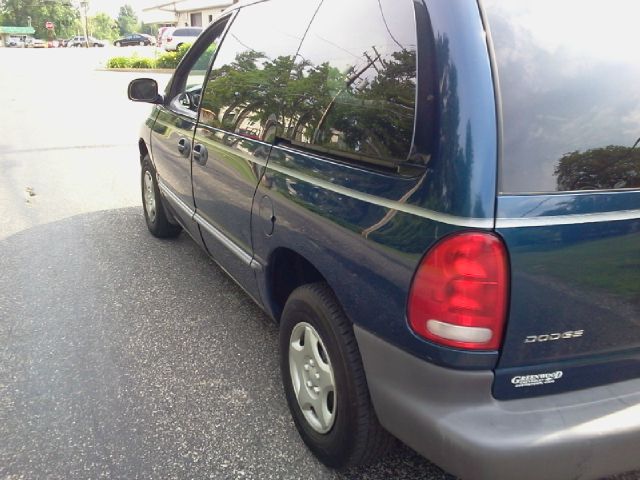 2000 Dodge Caravan Base