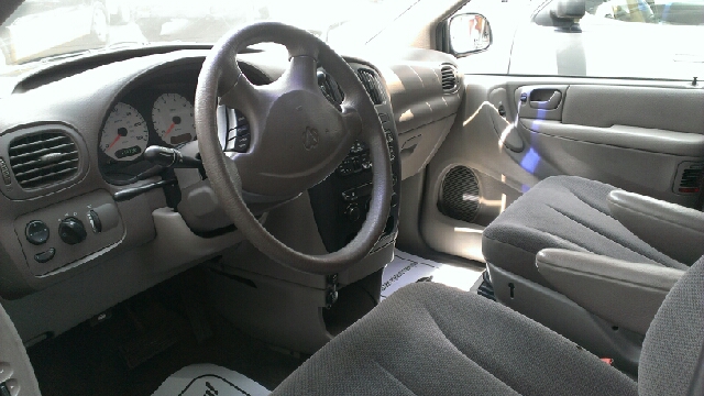 2001 Dodge Caravan SE