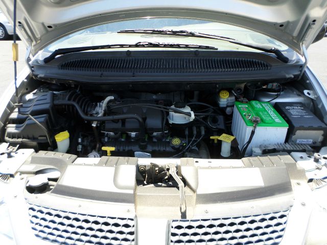 2001 Dodge Caravan SE