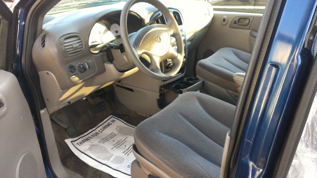 2002 Dodge Caravan SE