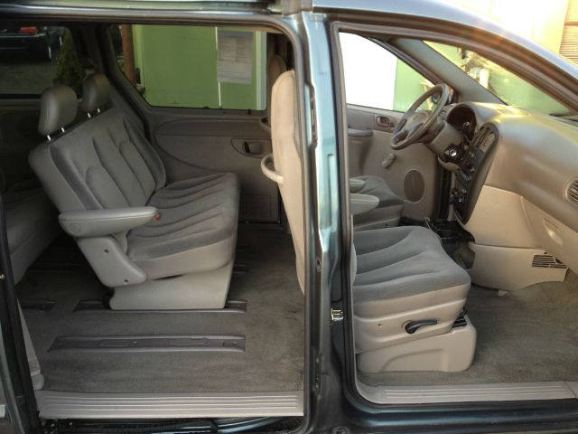 2002 Dodge Caravan SE