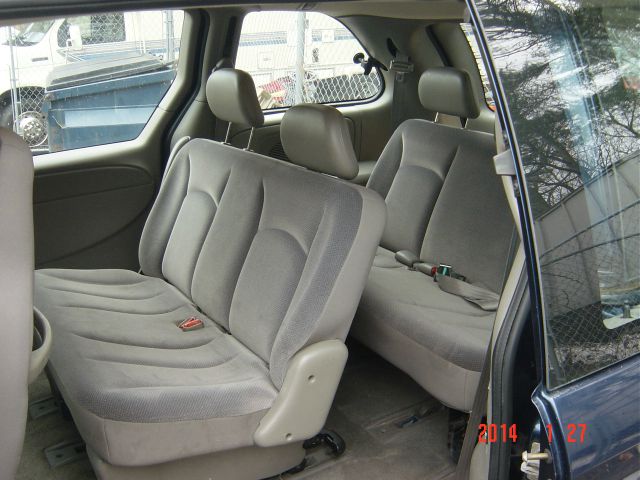 2002 Dodge Caravan SE