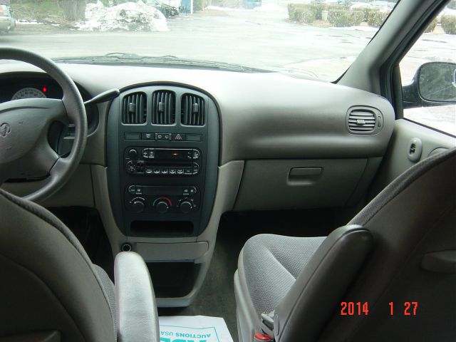 2002 Dodge Caravan SE