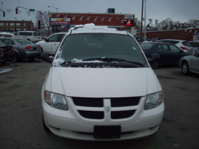 2003 Dodge Caravan SE