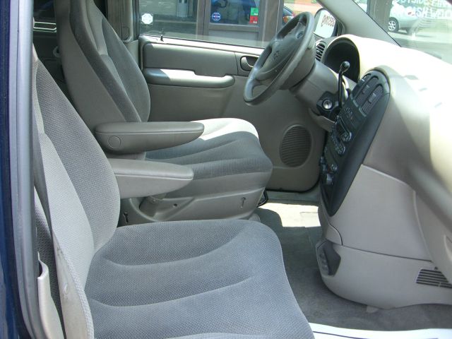 2003 Dodge Caravan SE
