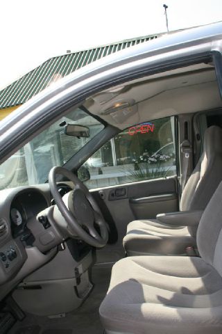 2003 Dodge Caravan SE
