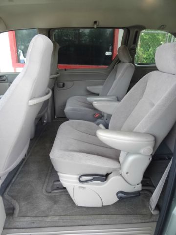 2003 Dodge Caravan S