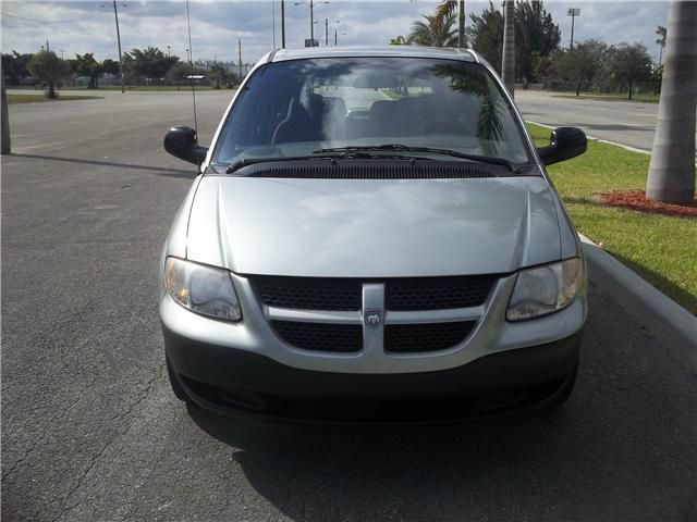 2003 Dodge Caravan SE