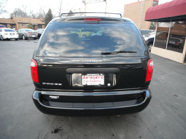 2004 Dodge Caravan SE