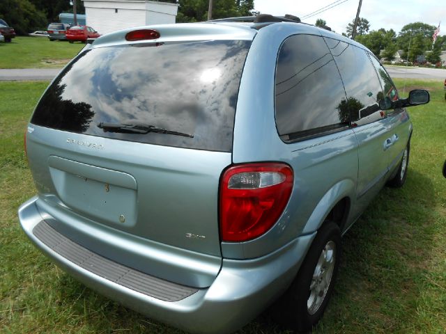 2004 Dodge Caravan S