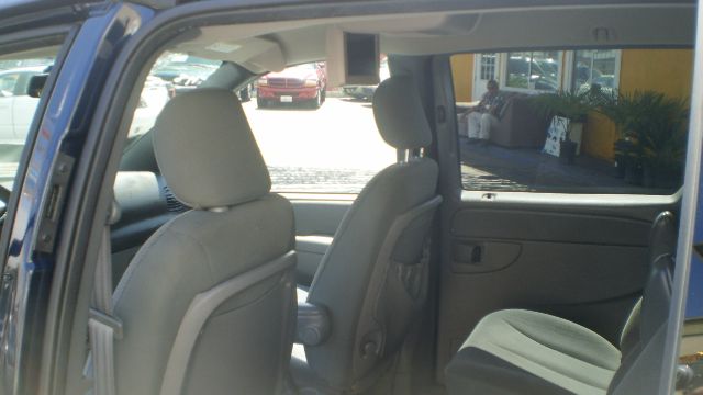2004 Dodge Caravan S