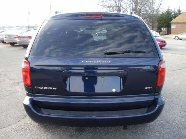 2005 Dodge Caravan ES Sport