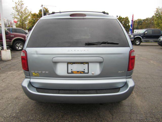2005 Dodge Caravan S