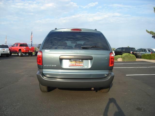 2005 Dodge Caravan SE