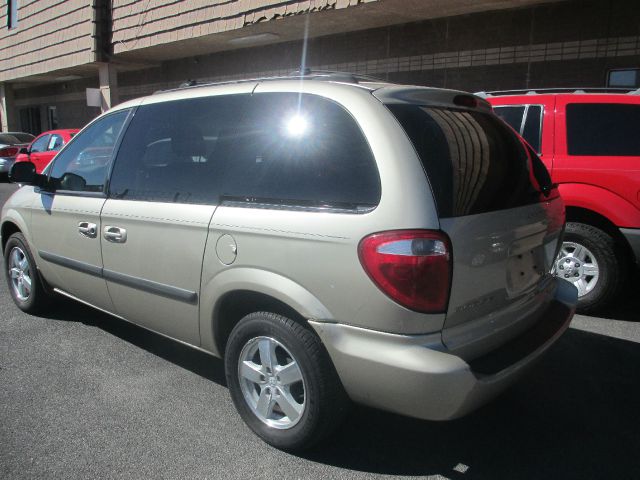 2005 Dodge Caravan S